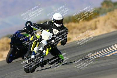 media/Jan-09-2022-SoCal Trackdays (Sun) [[2b1fec8404]]/Turn 16 (11am)/